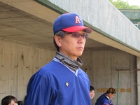 監督の見つめる先には... 写真1