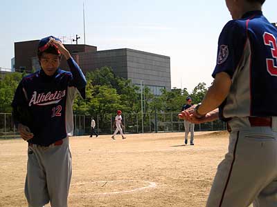 相手の自滅でリーグ戦2連勝 写真1