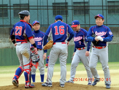 最終回追い上げるも連勝ならず 写真1