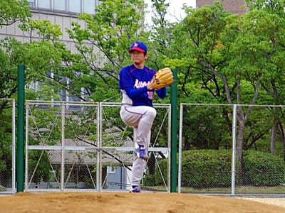 4連敗で借金「4」 写真1