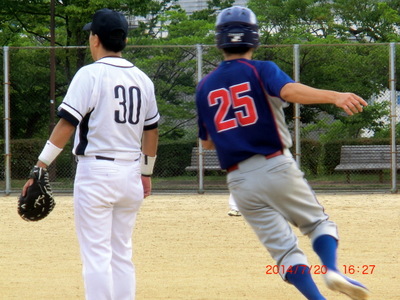 最終回に追いつき引き分け 写真1