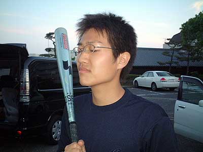 重友が今期チーム初の本塁打 写真1