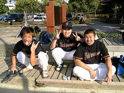 打線好調で連勝 写真1